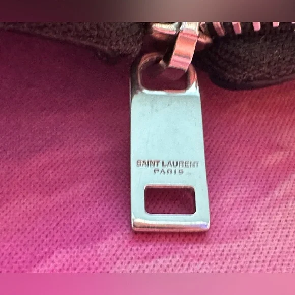 Vintage Yves Saint Laurent Men’a Wallet (EUC; Black) - Picture 6 of 16